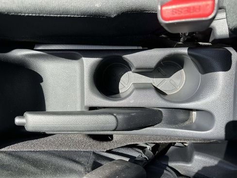 Used 2021 Nissan Kicks S image 26