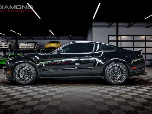Used 2013 Ford Mustang Shelby GT500 RWD image 11