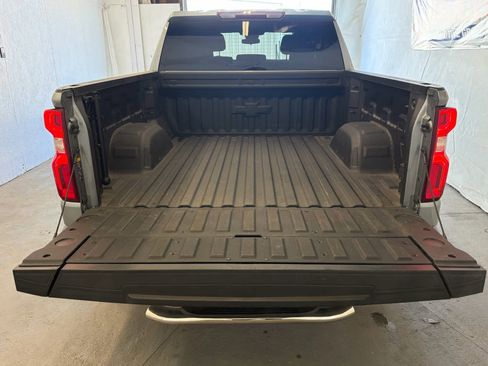 Used 2023 Chevrolet Silverado 1500 RST image 5