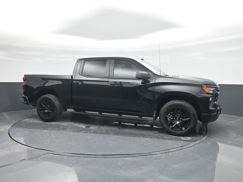 Used 2025 Chevrolet Silverado 1500 Custom image 11