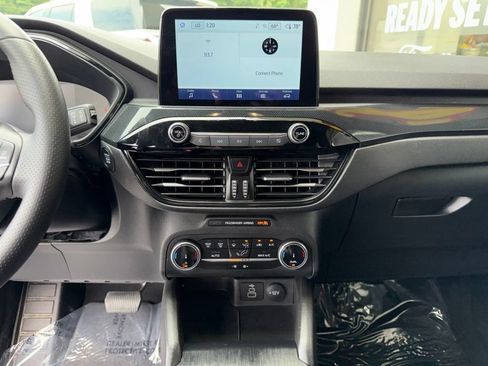 Used 2025 Ford Escape ST-Line FWD image 14