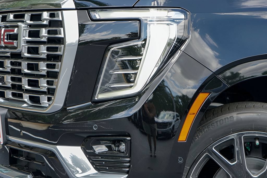 New 2026 GMC Yukon Denali w/ Denali Reserve Package AWD/4WD image 4