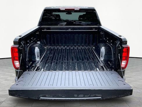 Used 2025 GMC Sierra 1500 Elevation w/ X31 Off-Road Package AWD/4WD image 18