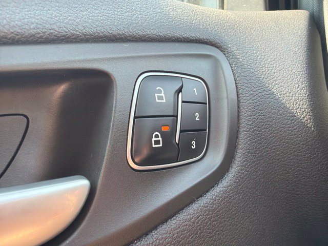 Used 2019 Ford Escape Titanium FWD image 16