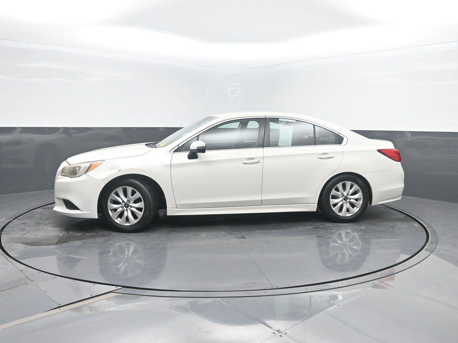 Used 2015 Subaru Legacy 2.5i Premium AWD/4WD image 1