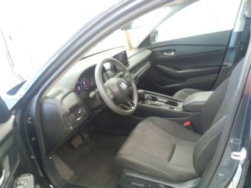 Used 2024 Honda Accord EX image 2