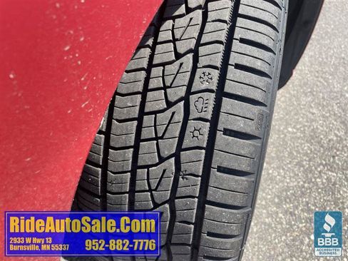 Used 2010 Ford Focus SES FWD image 28