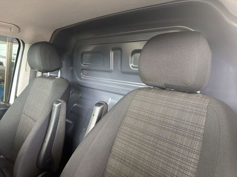 Used 2018 Mercedes-Benz Metris image 6