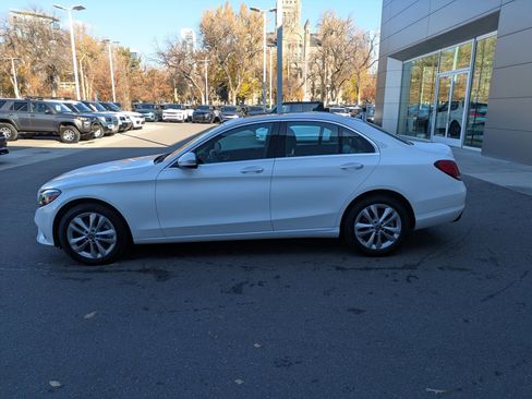 Used 2020 Mercedes-Benz C 300 4MATIC Sedan image 7