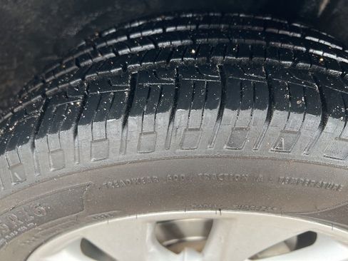 Certified 2019 Nissan Sentra SV w/ All Weather Package image 42