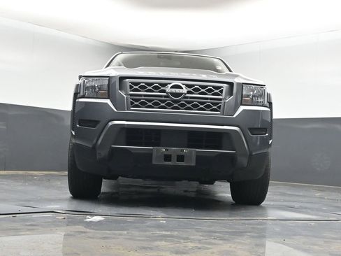 Used 2022 Nissan Frontier SV w/ Technology Package RWD image 17