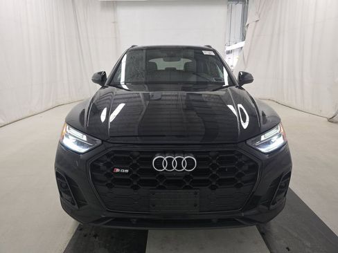 Used 2023 Audi SQ5 Premium Plus w/ Premium Plus Package image 2