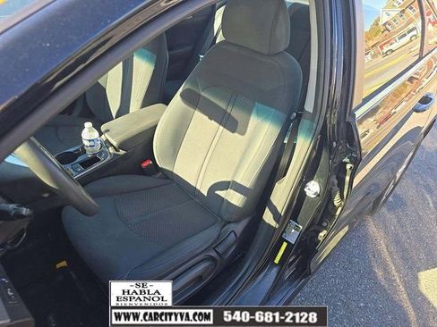 Used 2019 Hyundai Sonata SE image 1