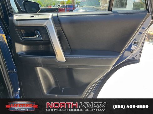 Used 2022 Toyota 4Runner SR5 Premium w/ Moonroof Package AWD/4WD image 24