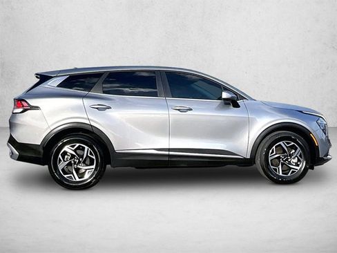 Used 2024 Kia Sportage LX FWD image 5