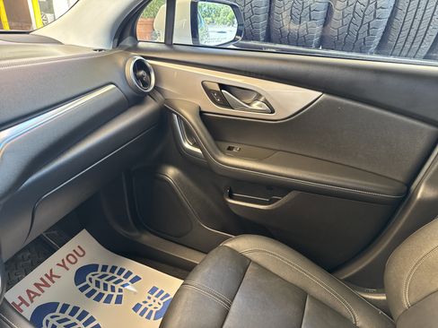 Used 2023 Chevrolet Blazer LT image 35