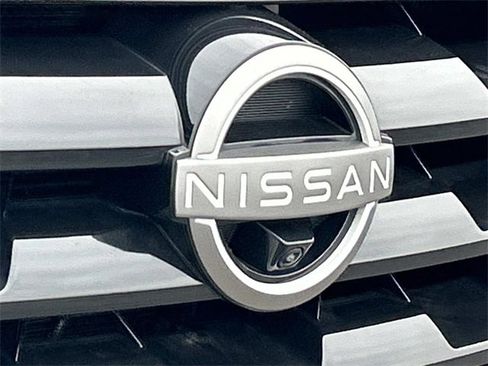 Used 2024 Nissan Armada Platinum w/ Captain's Chairs Package image 10