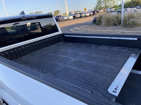 Used 2024 Toyota Tacoma SR image 39