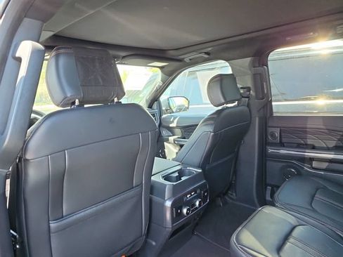 Used 2024 Ford Expedition Max Platinum RWD image 14
