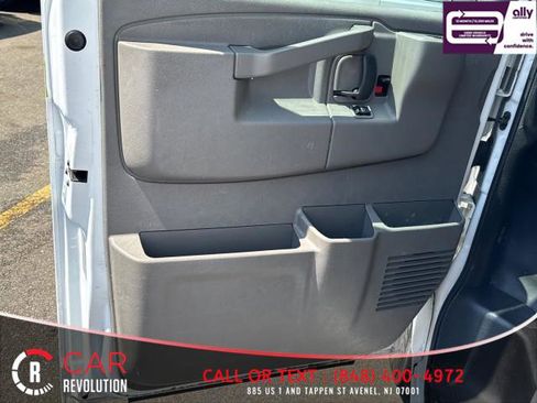 Used 2020 Chevrolet Express 2500 w/ Driver Convenience Package image 28