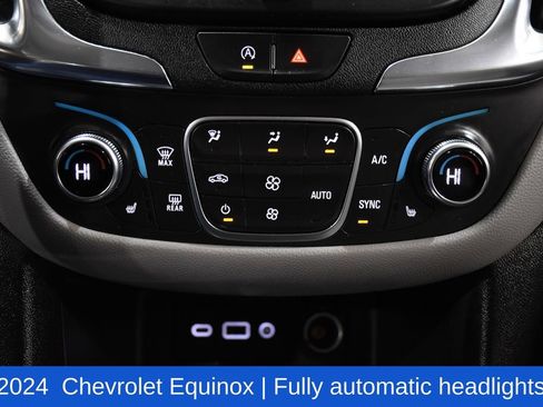 Used 2024 Chevrolet Equinox LT image 20