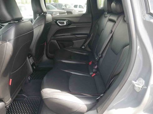 Certified 2024 Jeep Compass Trailhawk AWD/4WD image 14