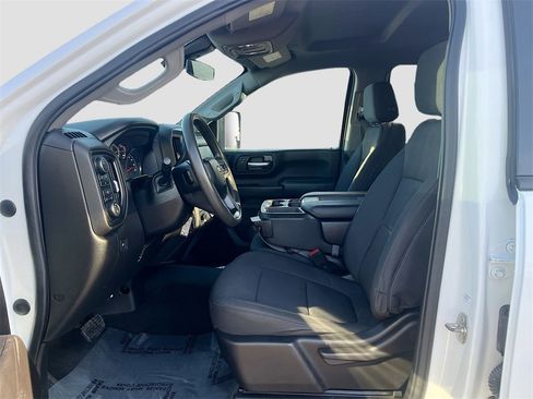 Used 2023 Chevrolet Silverado 2500 Custom w/ Custom Convenience Package image 20