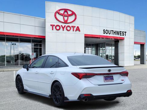 Used 2020 Toyota Avalon TRD FWD image 4