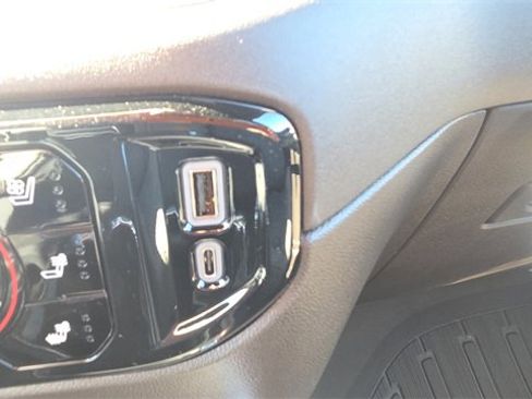 New 2026 GMC Sierra 1500 SLT w/ SLT Premium Package image 39