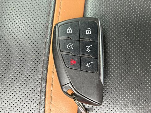Used 2021 GMC Yukon AT4 w/ Rear Media and Nav Package AWD/4WD image 39