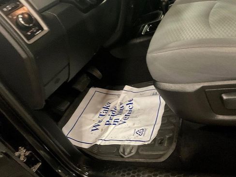 Used 2017 RAM 2500 Tradesman w/ Chrome Appearance Group image 17