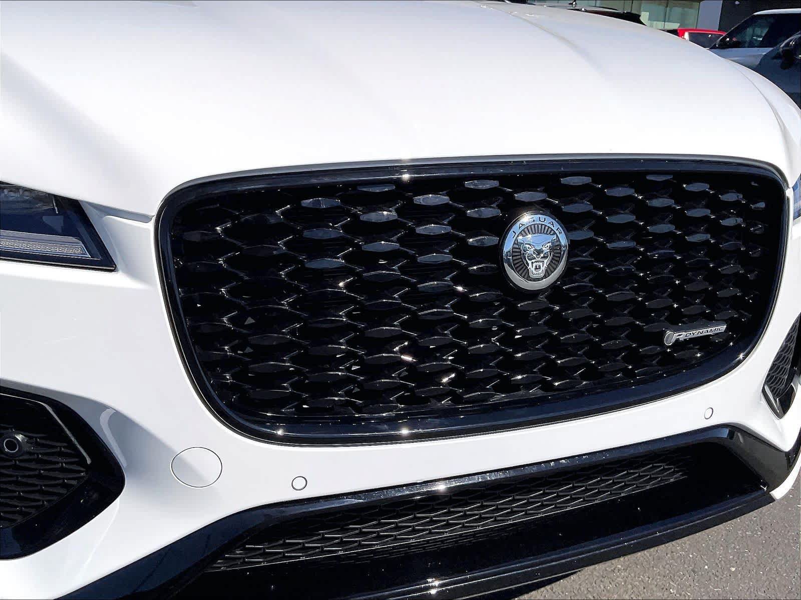 Used 2024 Jaguar F-PACE R-Dynamic S AWD/4WD image 32