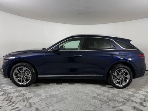 Used 2024 Genesis GV70 2.5T w/ Select Package AWD/4WD image 3