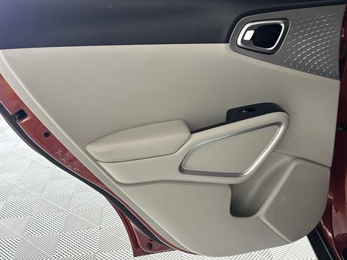 Used 2023 Kia Soul LX FWD image 30