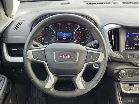 Used 2024 GMC Terrain SLE w/ Elevation Edition image 23