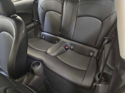 Used 2015 MINI Cooper 2-Door Hardtop image 7