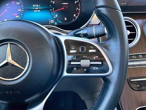 Used 2022 Mercedes-Benz GLC 300 4MATIC image 6