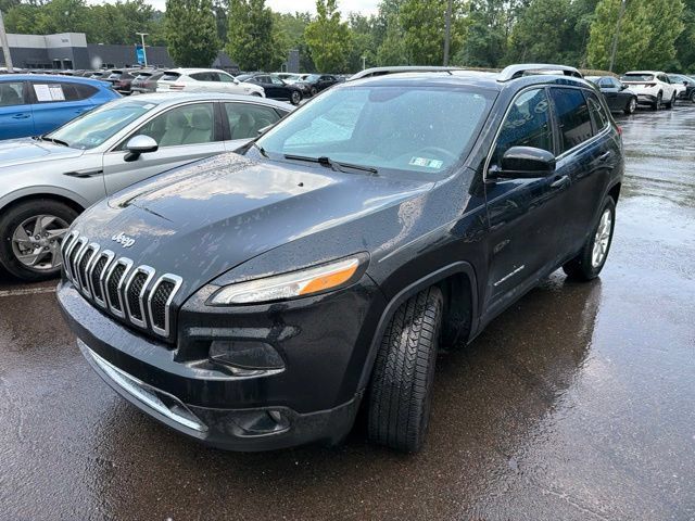 Used 2016 Jeep Cherokee Limited AWD/4WD image 2