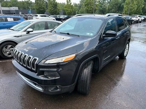Used 2016 Jeep Cherokee Limited AWD/4WD image 2