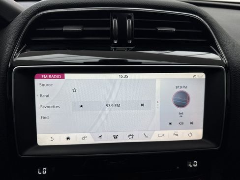 Used 2018 Jaguar F-PACE Prestige AWD/4WD image 27