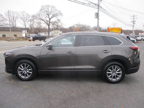 Used 2018 MAZDA CX-9 Touring image 4