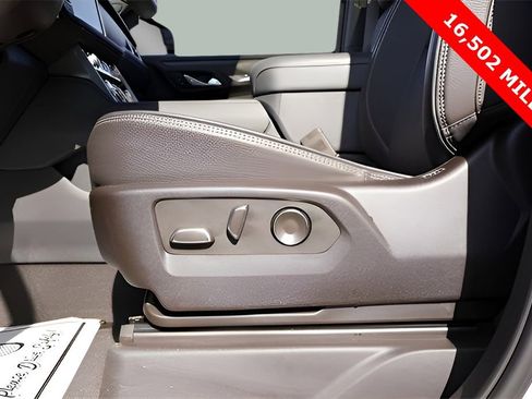 Used 2024 GMC Yukon Denali image 64