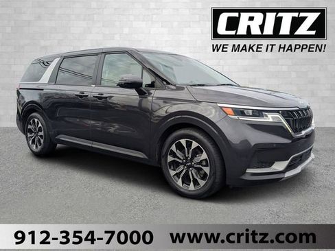 Used 2022 Kia Carnival EX image 1