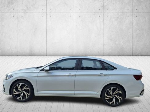 New 2026 Volkswagen Jetta SEL image 2