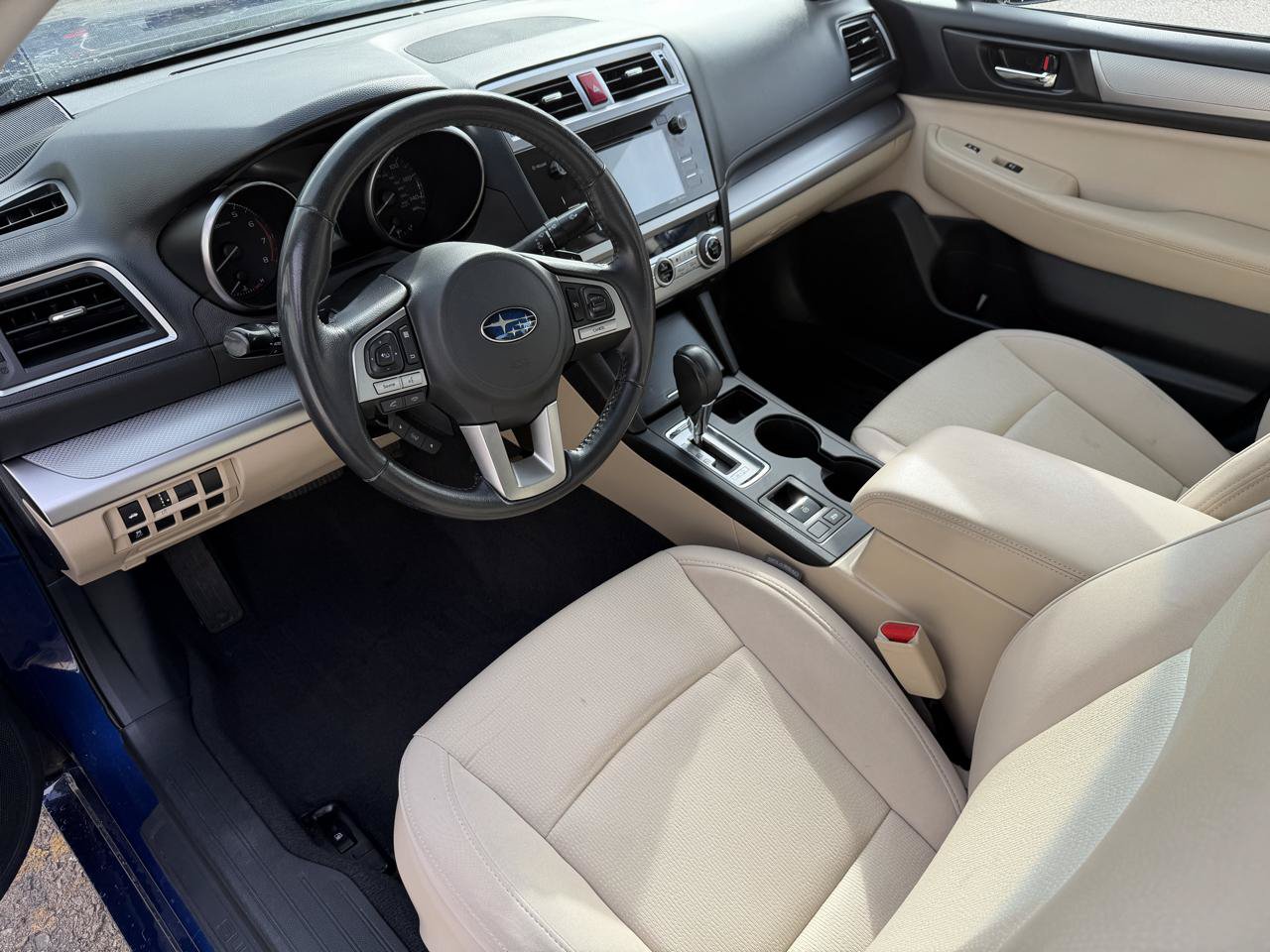 Used 2016 Subaru Legacy 2.5i Premium AWD/4WD image 9