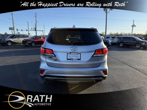 Used 2019 Hyundai Santa Fe XL image 8