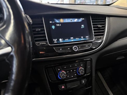 Used 2019 Buick Encore Essence image 52