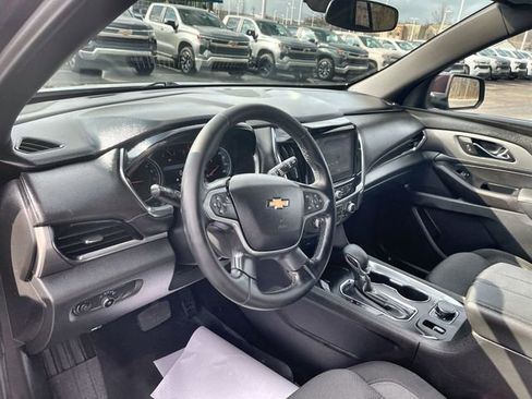 Certified 2023 Chevrolet Traverse LT AWD/4WD image 10