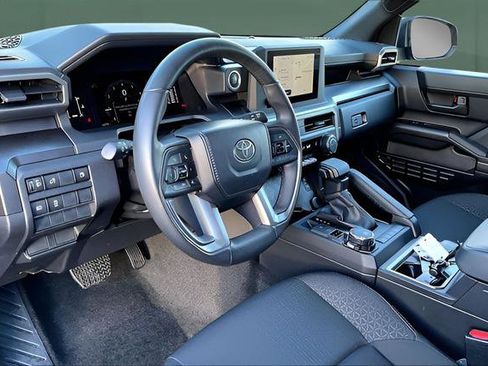 Used 2025 Toyota 4Runner SR5 image 11