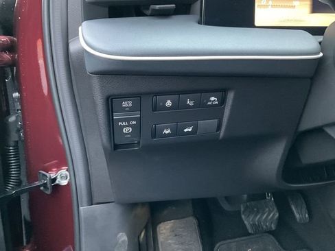 New 2026 Nissan Leaf Platinum+ w/ Cargo Package (Platinum+) image 18